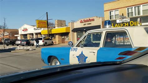 Vintage Chicago Police Cars On Milwaukee Avenue In Niles Illinois 01