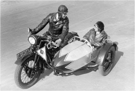 MOTORCYCLE 74: Vintage sidecar