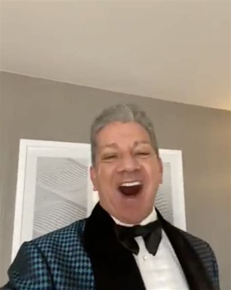 Video Watch Ufc Announcer Bruce Buffer Breakup With A Mans Gf After