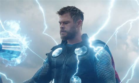 Avengers Bts Image Shows Chris Hemsworths Thor Plotting