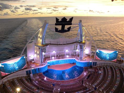 Oasis Of The Seas Aqua Theatre
