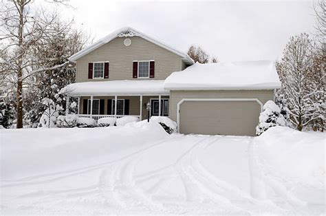 11700 Snowy Driveway Stock Photos Pictures And Royalty Free Images