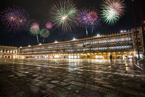 How To Celebrate New Years Eve In Venice Italy Livitaly Tours