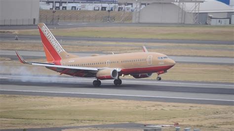Southwest Airlines Boeing 737 700 Desert Gold Retro Livery N714cb