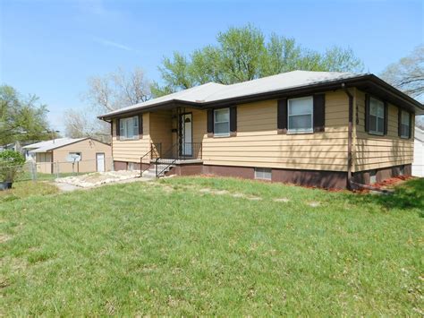 440 W Pine St, Junction City, KS 66441 | Trulia