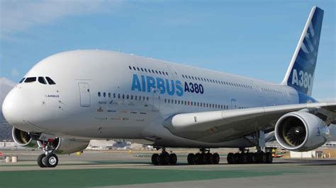 airbus dejará de fabricar el modelo a380 el avión más grande del mundo