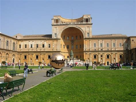 Vatican Museum Walks Inside Rome