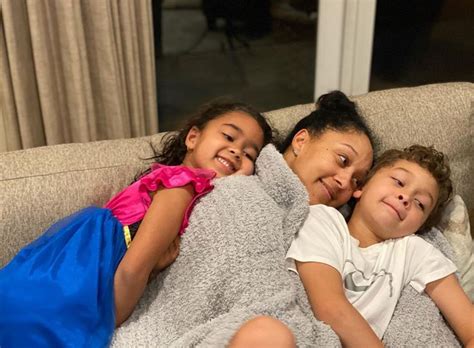 Tia And Tamera Mowry, Family Gathering, Sons, Daughter, Hairstyles