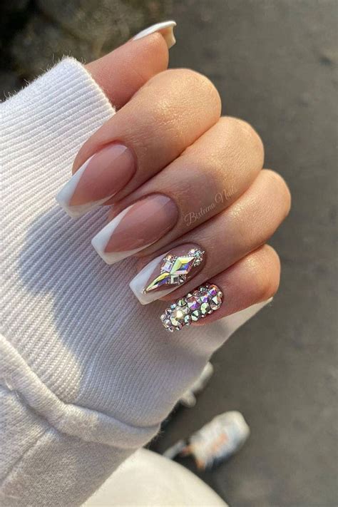 Stunning Modern French Manicure Ideas For White Tip Acrylic Nails French Tip Acrylic