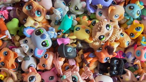 The littlest pet shop pets, also known as let me introduce you to everyone, is a song that zoe sings after blythe finds herself in littlest pet shop and . Petition · Hasbro: Bring Back The Old Littlest Pet Shops ...