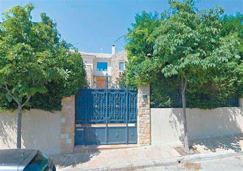 Κι όμως η ελένη μενεγάκη αποφάσισε να αλλάξει περιοχή, μετά απο πολλά χρόνια και να μετακομίσει κάπου αλλού. Παραπολιτικά | Δείτε την περιουσία της Ελένης Μενεγάκη