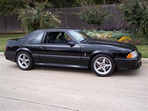 No rust good body is primered. 93COBRA-95R-F.jpg