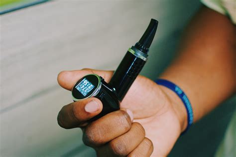 Snap the mouthpiece back in and turn the vape on by clicking it five times. Top 10 Best Flower & Dry Herbs Vaporizers of 2020