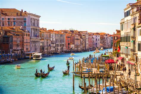How Was Venice Built History Of The Floating City Livitaly