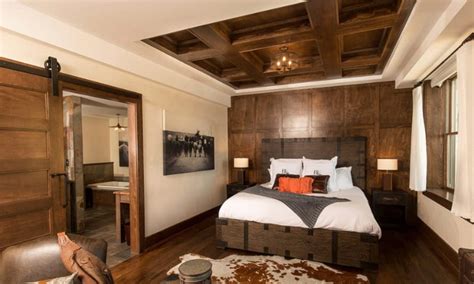 What to know about visiting ree drummond's lodge where she films 'the pioneer woman'. A Look Inside Ree Drummond's Wildly Popular New Hotel, The ...
