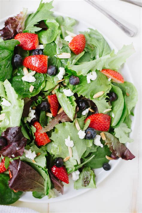 Beautifully Simple And Packed With Flavor Summer Berry Salad With