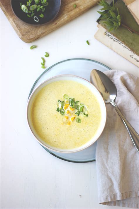 Mais im varoma® abtropfen lassen, 4 el maiskörner abnehmen und zur seite stellen. Mais-Kokos-Suppe - Holunderweg18