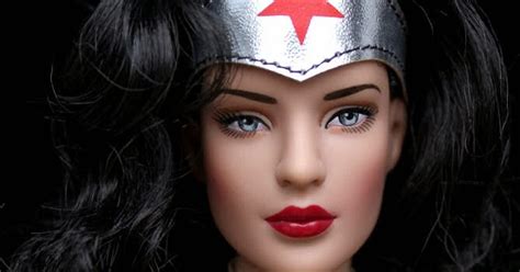 DollyPanic Review Of Wonder Woman 52 By Tonner