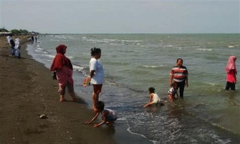 Hal itu terjadi setelah china mengklaim punya hak historis di zona ekonomi eksklusif (zee) yang terletak dekat perairan. 10 Pantai di Indramayu Jawa Barat Terbagus Paling Terindah ...