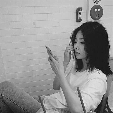 Asiachan has 91 brave girls images, wallpapers, hd wallpapers, android/iphone wallpapers, facebook covers, and many more in its gallery. Brave girls _ Yuna | Brave girl, Kpop girl groups, Girl group