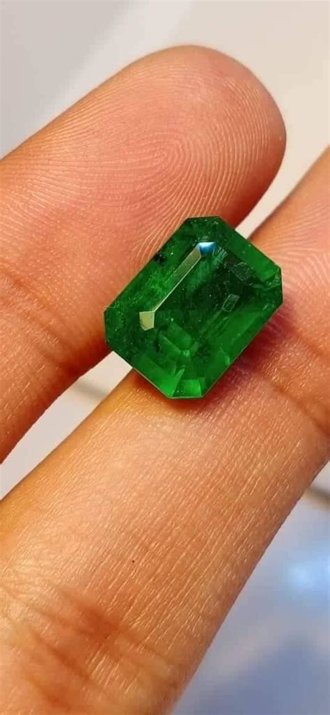 Natural Dark Green Loose Emerald Stones Swat Emerald Stones Real