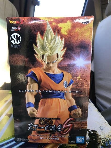 Dragon Ball Z Super Saiyan Goku Statue Banpresto World Figure