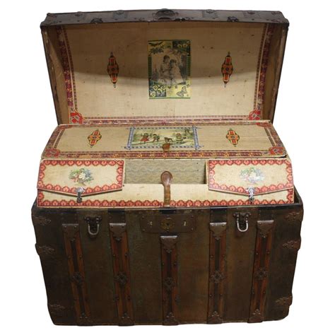 19th Century Travel Trunk By Innovation For Sale At 1stdibs Innovation Trunk Innovation