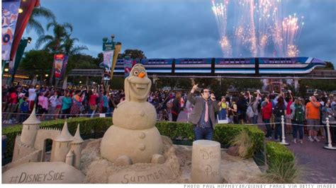 Yet Another Frozen Spinoff An Epcot Theme Park Attraction Sep 12