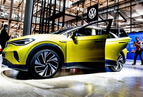 Vw Id Volkswagen Plant Billiges Elektroauto Der Spiegel Free Nude