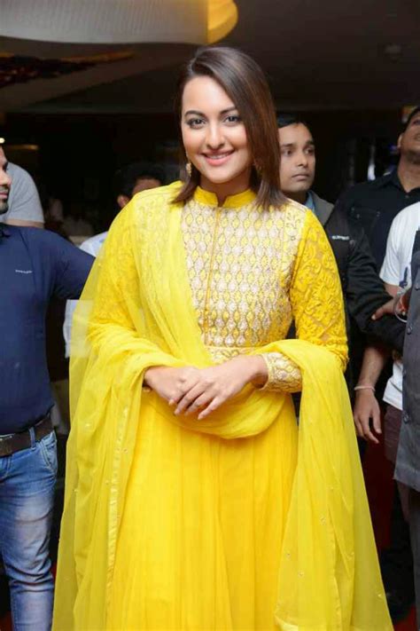 Sonakshi Sinha At Lingaa Movie Audio Success Meet In Yellow Designer Suits Salman Khan Hd