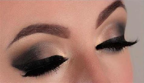 Black Smokey Eye Makeup Simple Ways To Apply Dark Eye Makeup