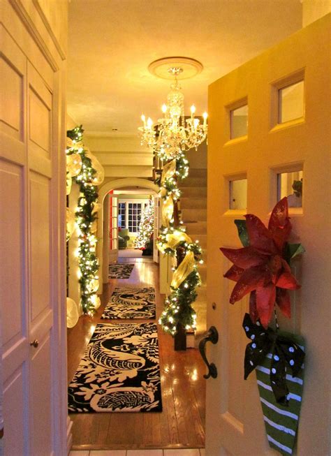 Christmas lights, 20 ft 40 led snowflake string lights battery operated waterproof fairy lights for bedroom patio room garden party home xmas decor indoor outdoor christmas tree decorations warm white. 10 Cozy Homes You'll Want to Snuggle in This Winter ...