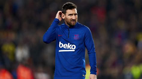 Lionel Messi Demands Barcelona Sign Bayern Munich Star Paper Round