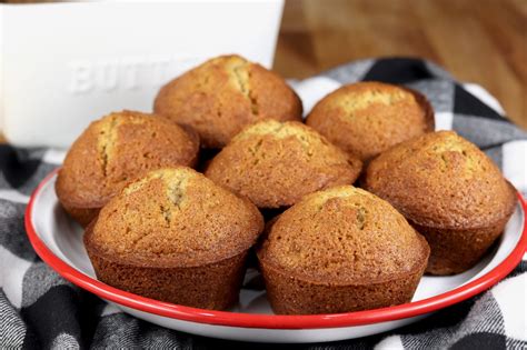 Easy Banana Muffins {One Bowl & No Mixer} - Miss in the Kitchen