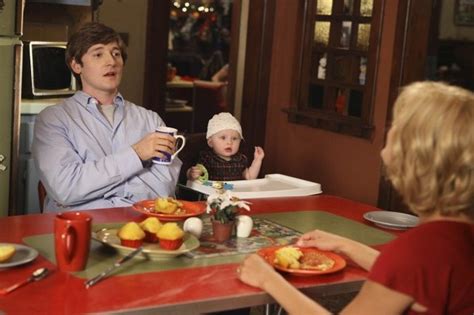 He is best known for his work in the role of james jimmy chance in the sitcom raising hope. Martha Plimpton e Lucas Neff nell'episodio Toy Story di ...