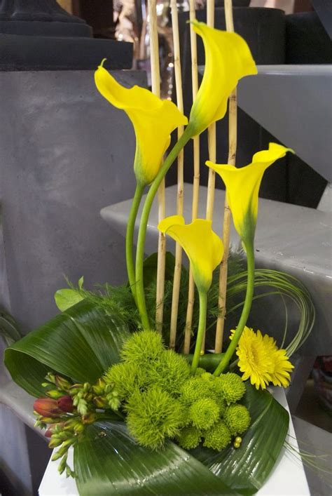 Yellow Calla Lily Areangement White Flower Arrangements Contemporary Flower Arrangements