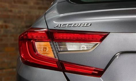 Research the 2018 honda accord at cars.com and find specs, pricing, mpg, safety data, photos, videos, reviews and local inventory. 2018 Yeni Honda Accord İncelemesi, Teknik Özellikleri ve ...