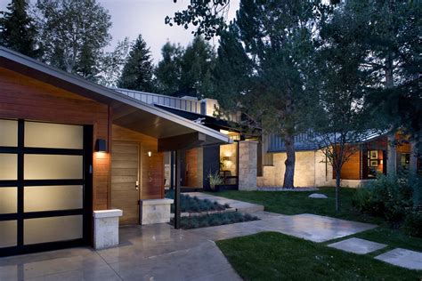 Modern Ranch Exterior Design