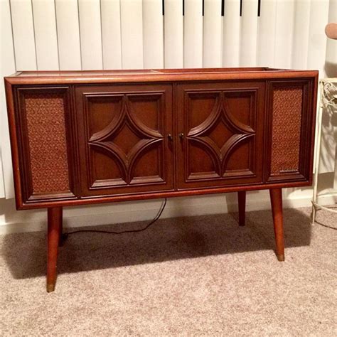 Vintage Mid Century Magnavox Stereo Console For Sale In Burbank Ca