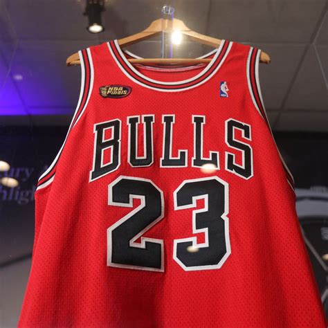Youth Chicago Bulls Michael Jordan Mitchell Ness Red 1984 85 Hardwood Classics Authentic Jersey