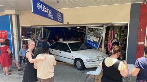 Shock Out Of Control Car Smashes Into Grafton Shop Daily Examiner