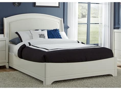 A freestanding king bed head is sold separately from the frame, and is then fixed to either the frame or the wall. Liberty Furniture King Platform Footboard 205-BR24F ...