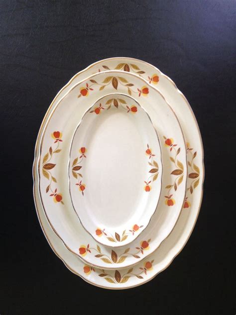 Hall Jewel Leaf Platters Vintage Kitchenware Vintage Dishes Vintage