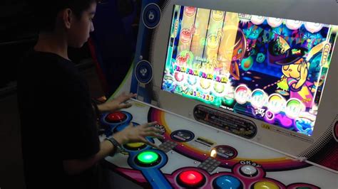 Japanese Music Arcade Game At Round 1 Saga Youtube
