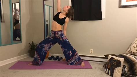 This vinyasa flow is designed for you to get your day going. Yoga flow this morning - YouTube