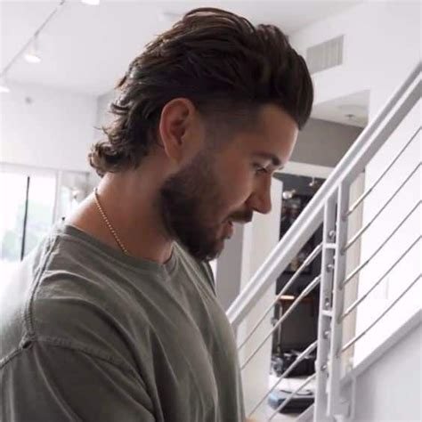 Modern Mullet For Men Undercut Long Hair Mens Hairstyles Thick Hair