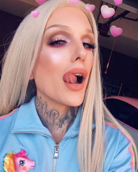 Jeffree star is a renowned beauty youtuber who is also a passionate song writer and an ardent makeup artist! Pin by Marie Johnson on Jeffree Star | Jeffree star ...