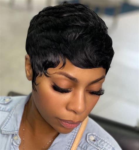28 Hottest Short Weave Hairstyles For Beautiful Black Women In 2023