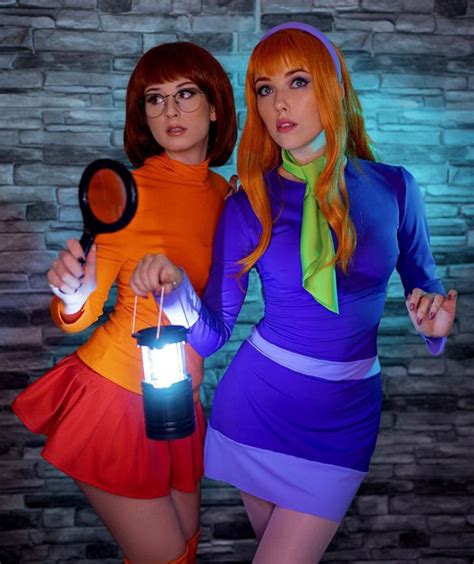Psbattle Two Women Cosplaying As Daphne And Velma From Scooby Doo Duo Halloween Costumes