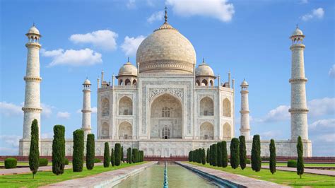 4k Time Lapse Of Taj Mahal An Ivory White Marble Mausoleum On The
